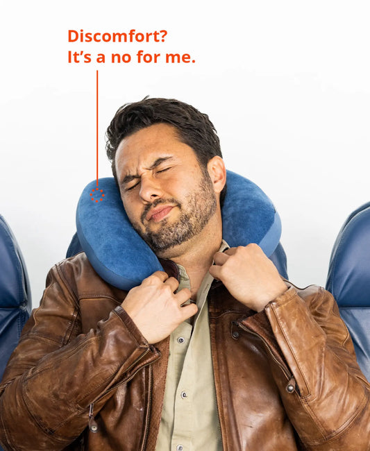 飛行機で寝られない人でも楽になる首の支え方は？